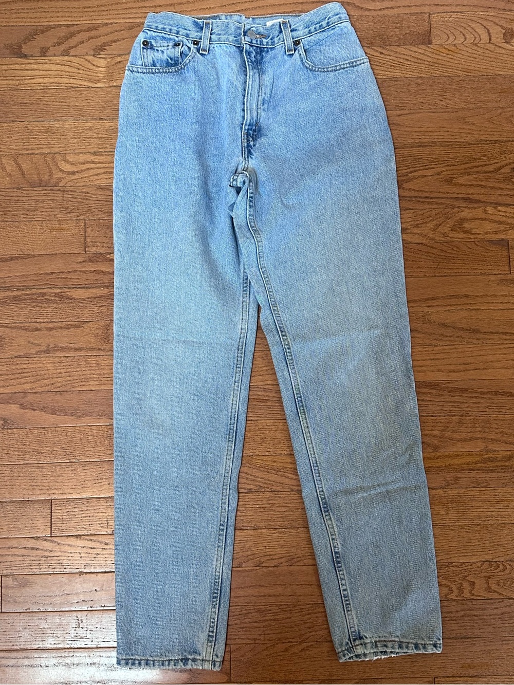 Vintage Levi’s 550 Women’s Jeans Size 8 Relaxed Fit Tapered Light Wash Y2K